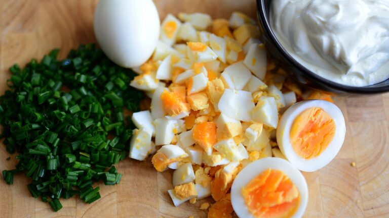 Egg Piyaz Recipe | The Ideal Salad for Diet